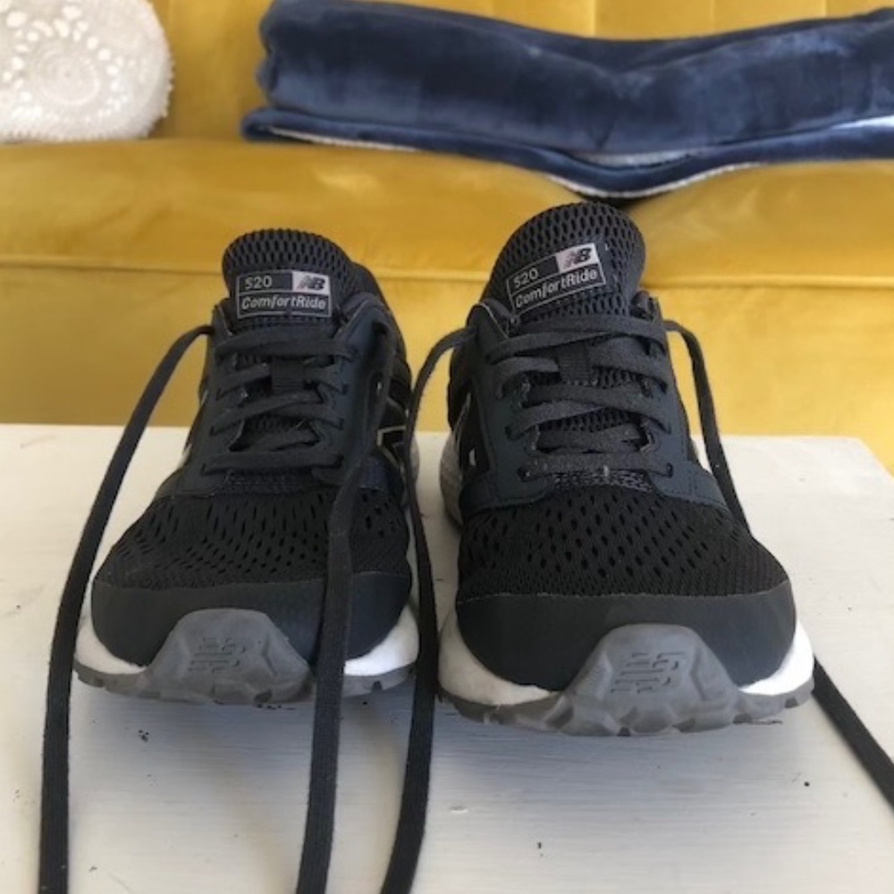 Navy Blue New Balance Women's 520 V5 Running Shoe